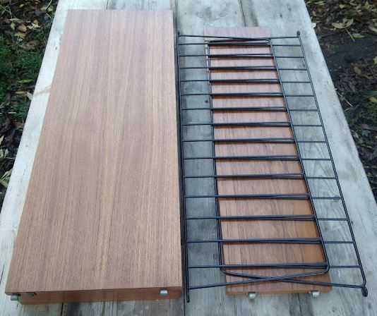 Vintage modular shelf and drawers in teak veneer and black metal, Nisse Strinning, 60s