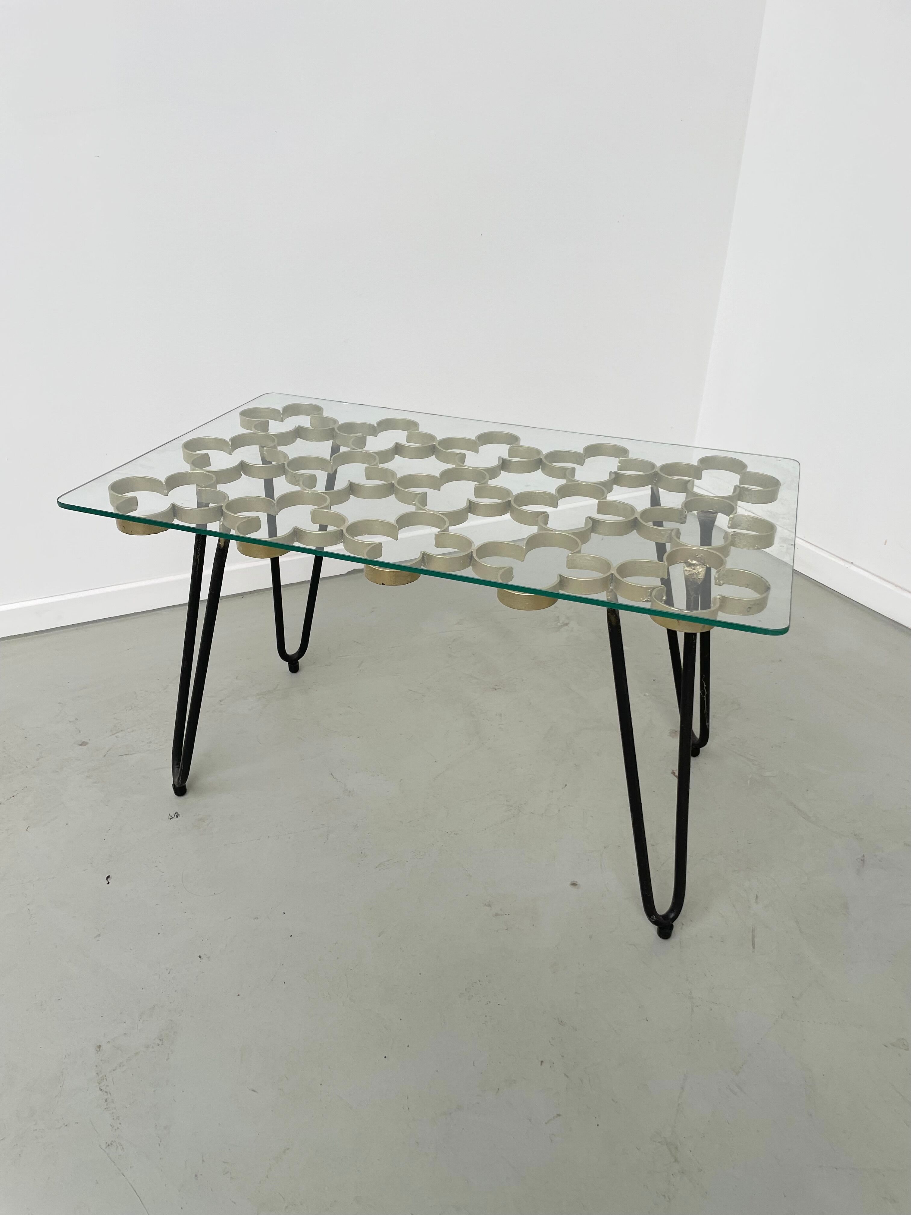 Coffee table 50s golden clover