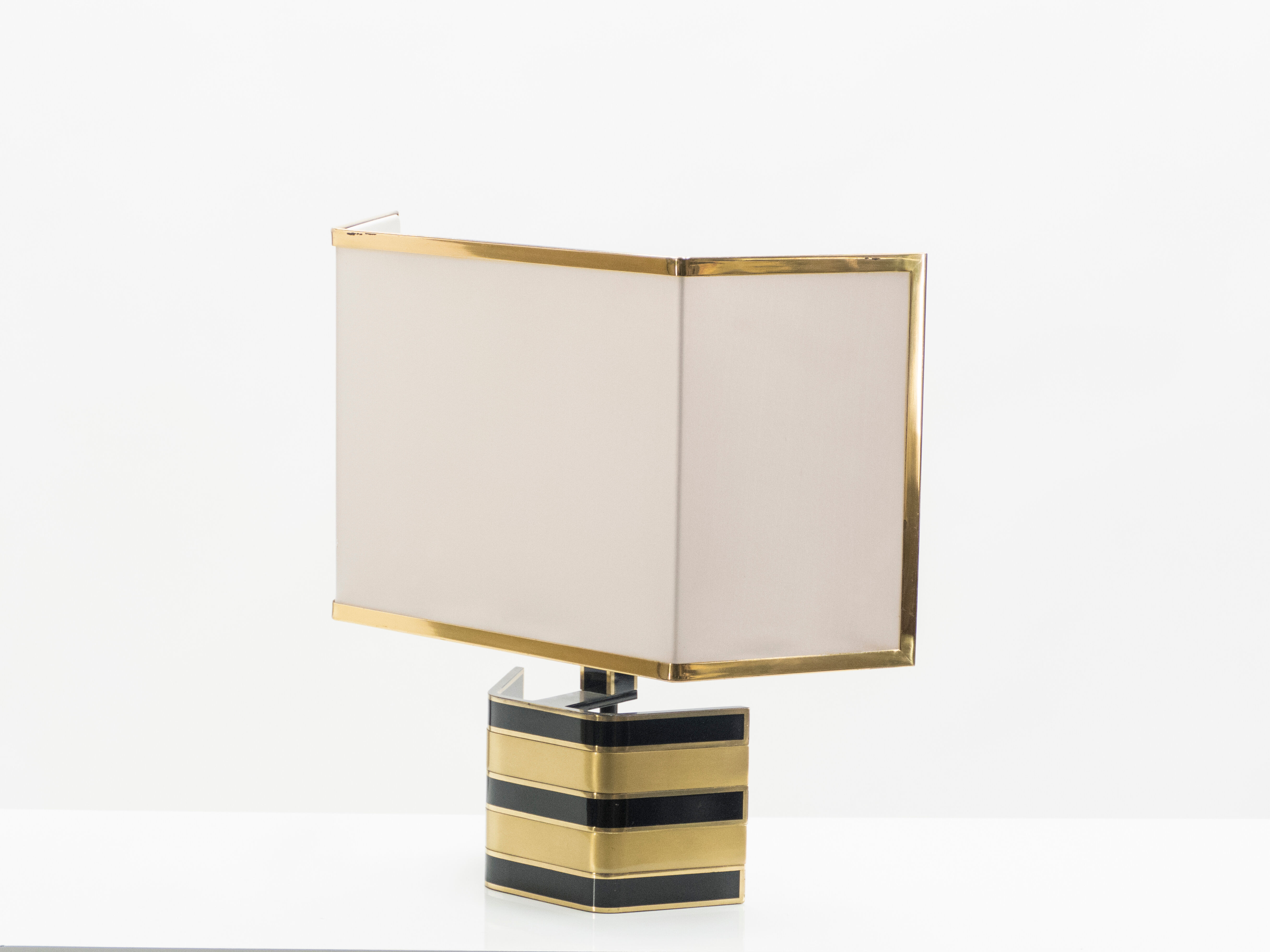 Lampe italienne de Romeo Rega noire et laiton 1970