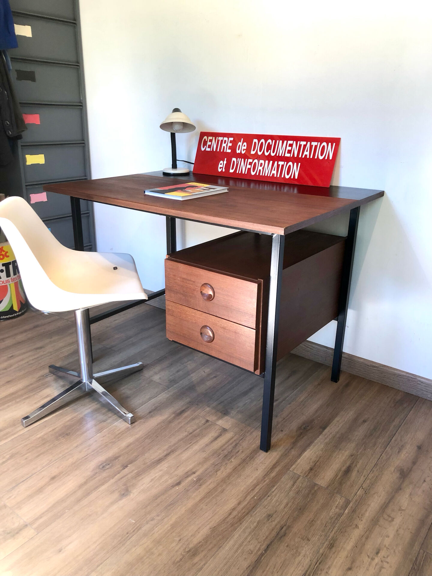 Modernist desk