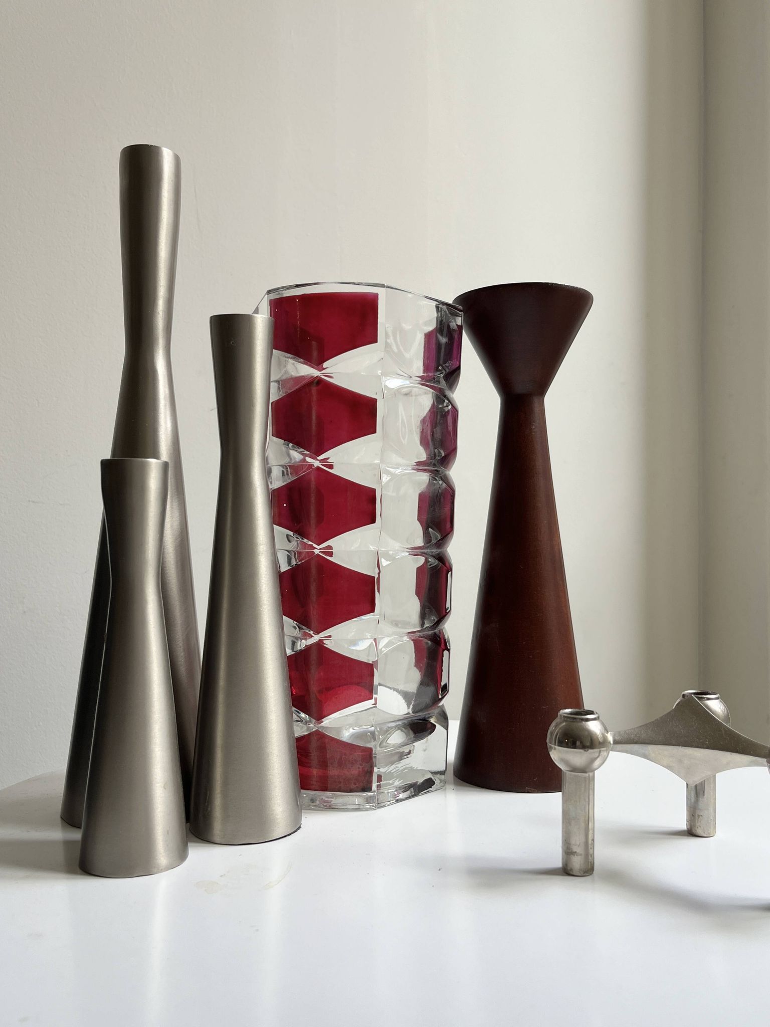 Luminarc vase with burgundy geometric patterns, France 1970