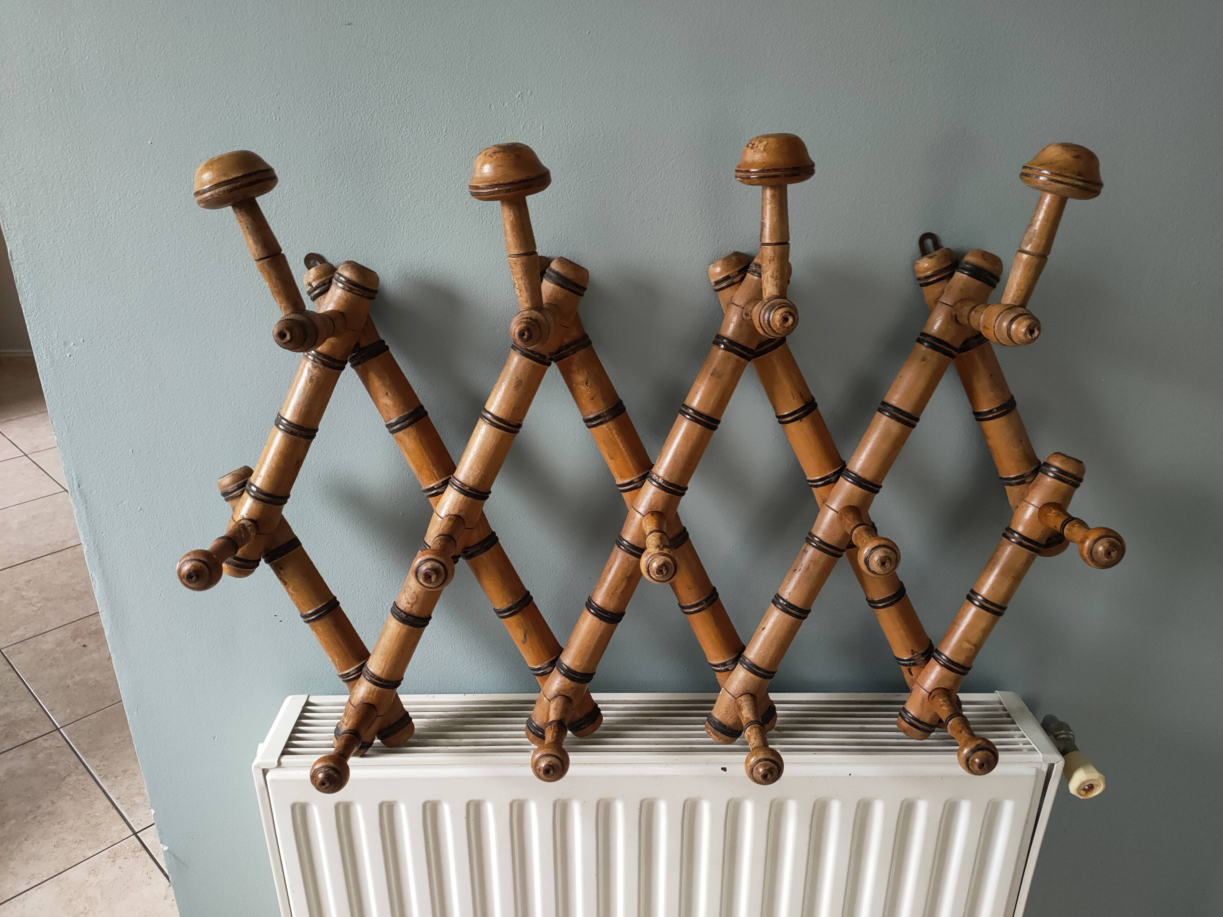extendable coat rack from the 1930s