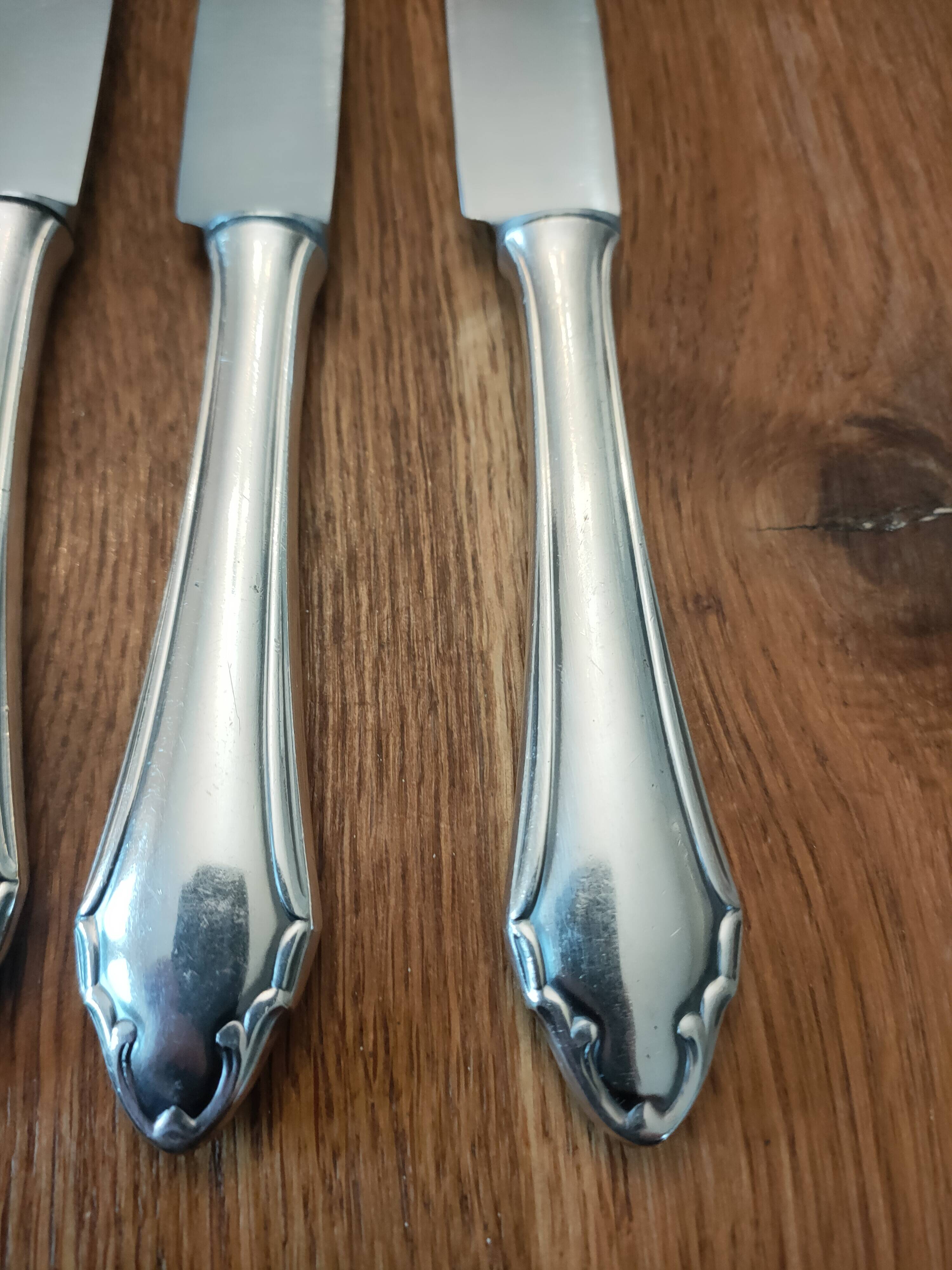 set of 11 silver metal cutlery