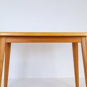 Table basse en pin du milieu du siècle par Carl Malmsten, Suède, années 1940