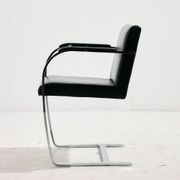 Fauteuil Brno par Alivar