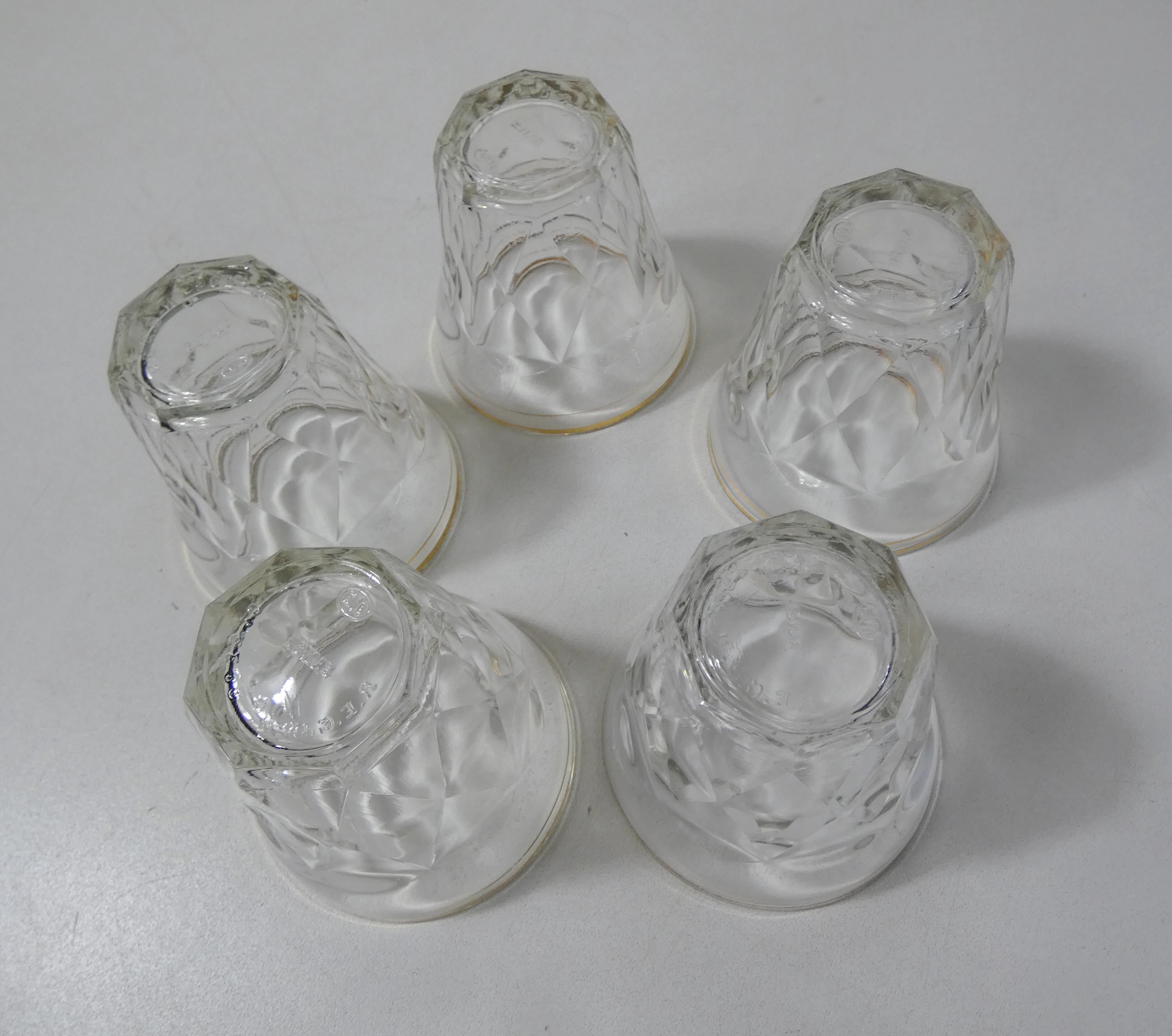 5 bistro glasses