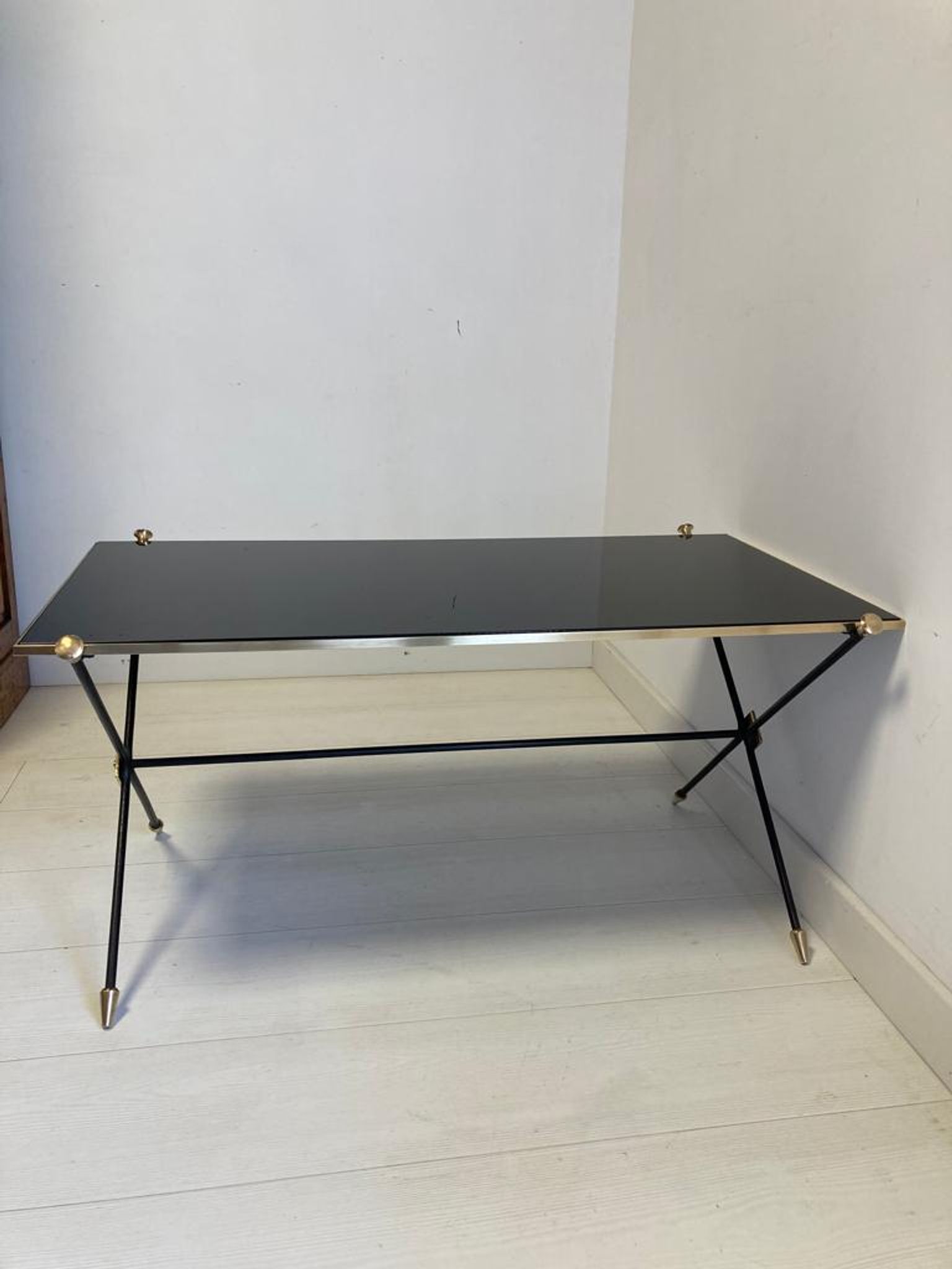 Coffee tabl