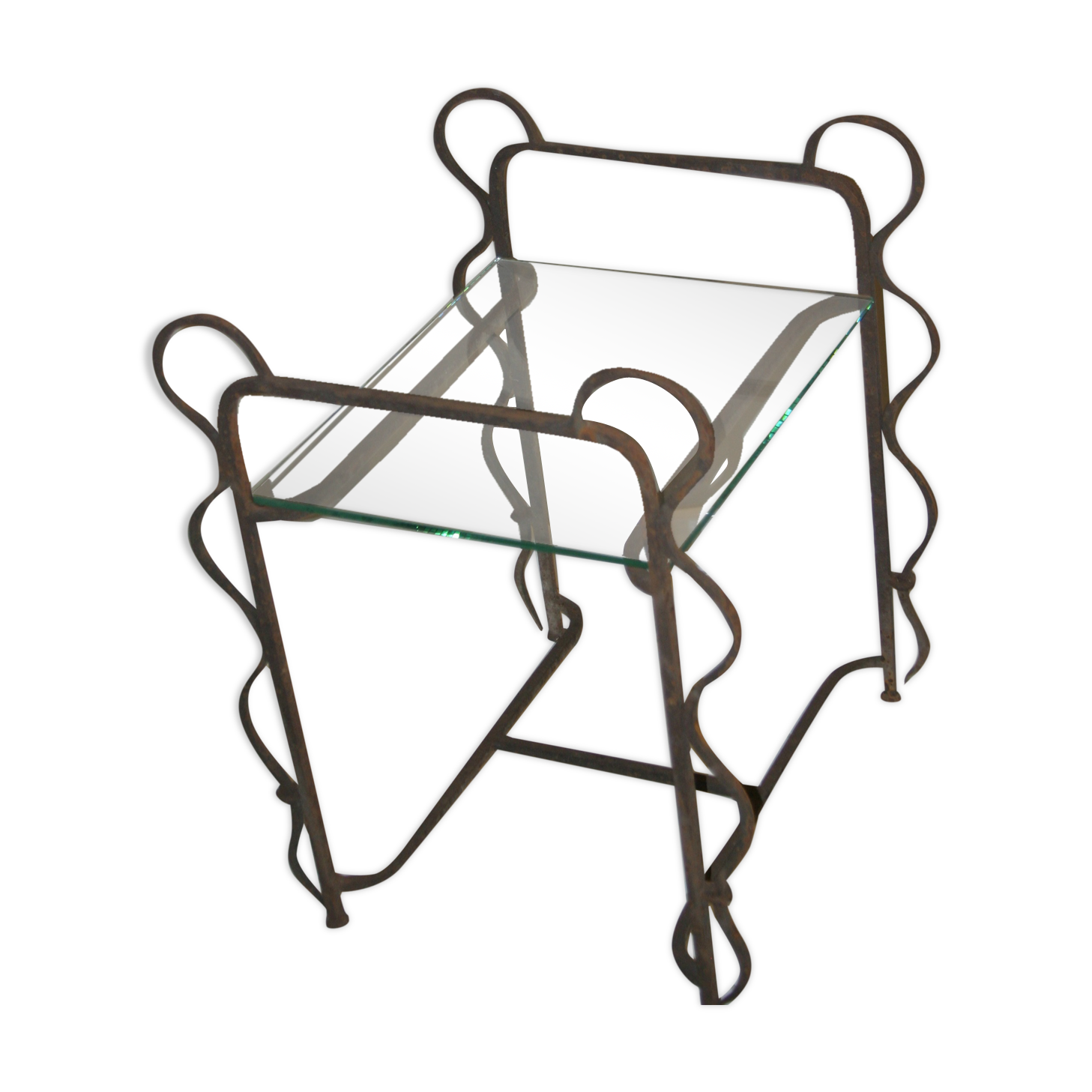 Oxidized iron table and glass tray