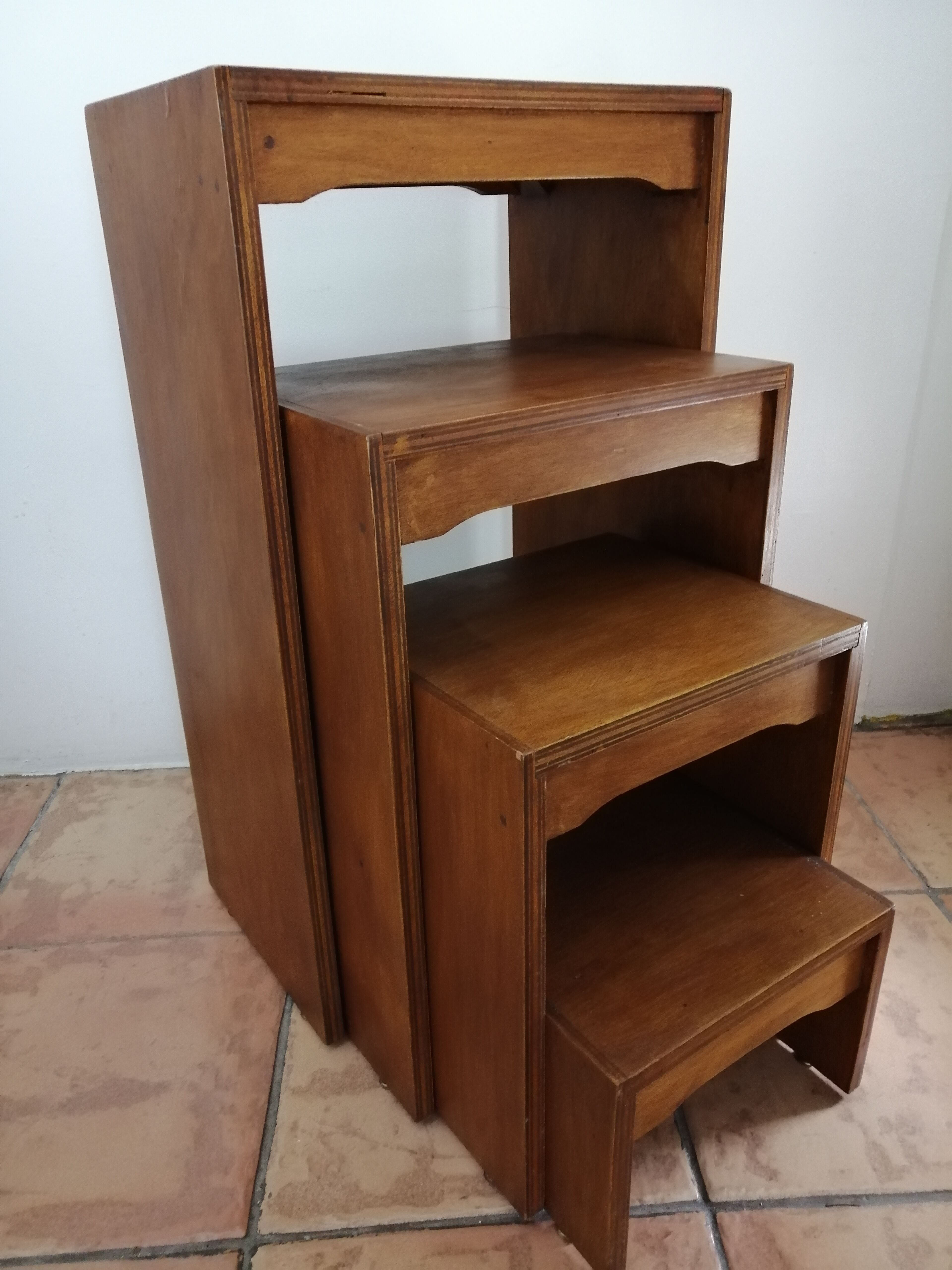 Nesting tables or stools from the 60s/70s