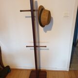 60s totem coat rack