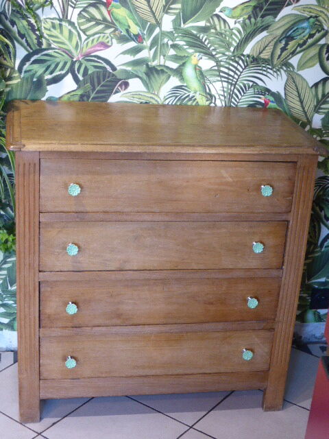 Old English dresser, light wood, 4 drawers