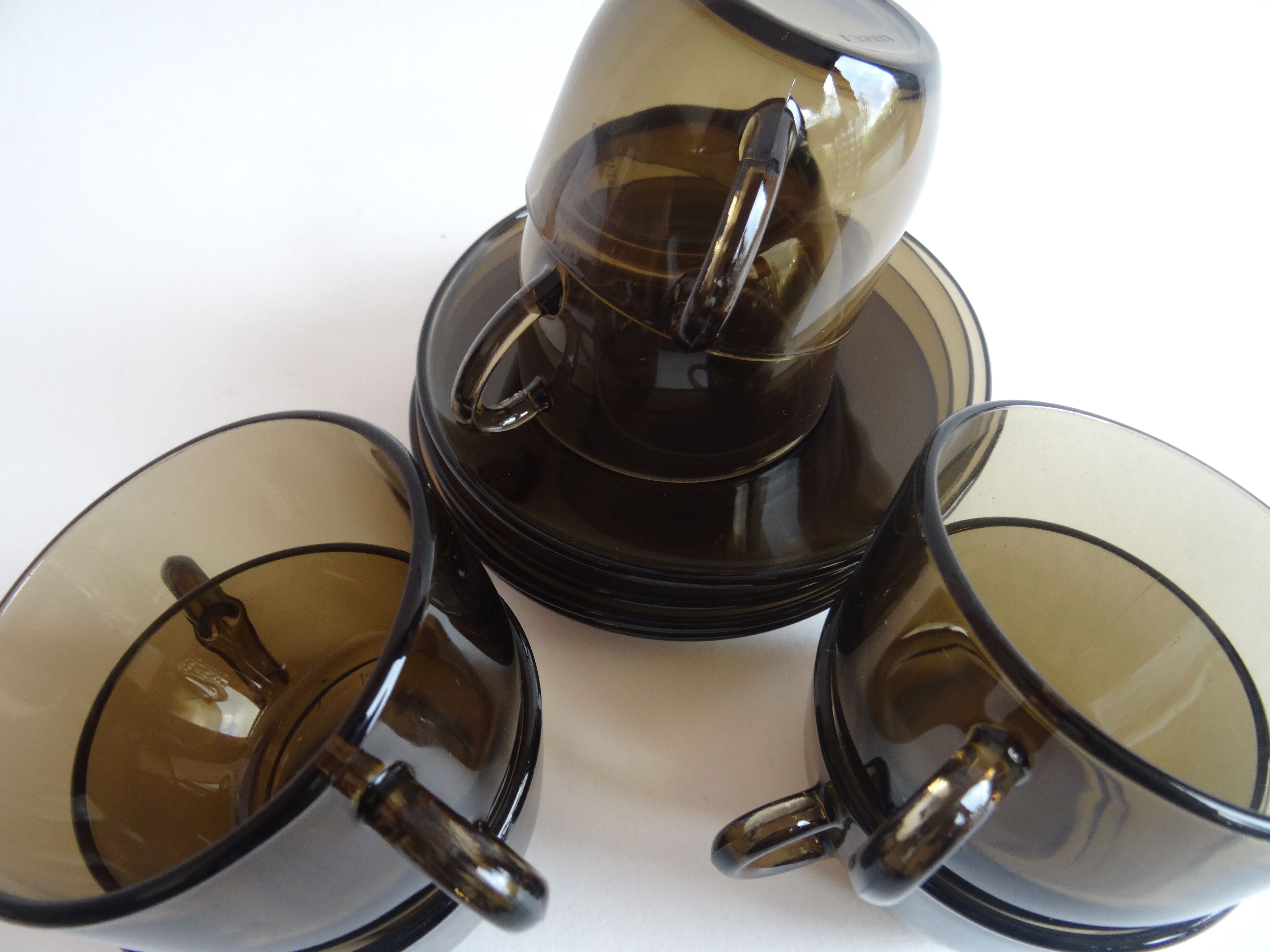 Brown Vereco coffee cups