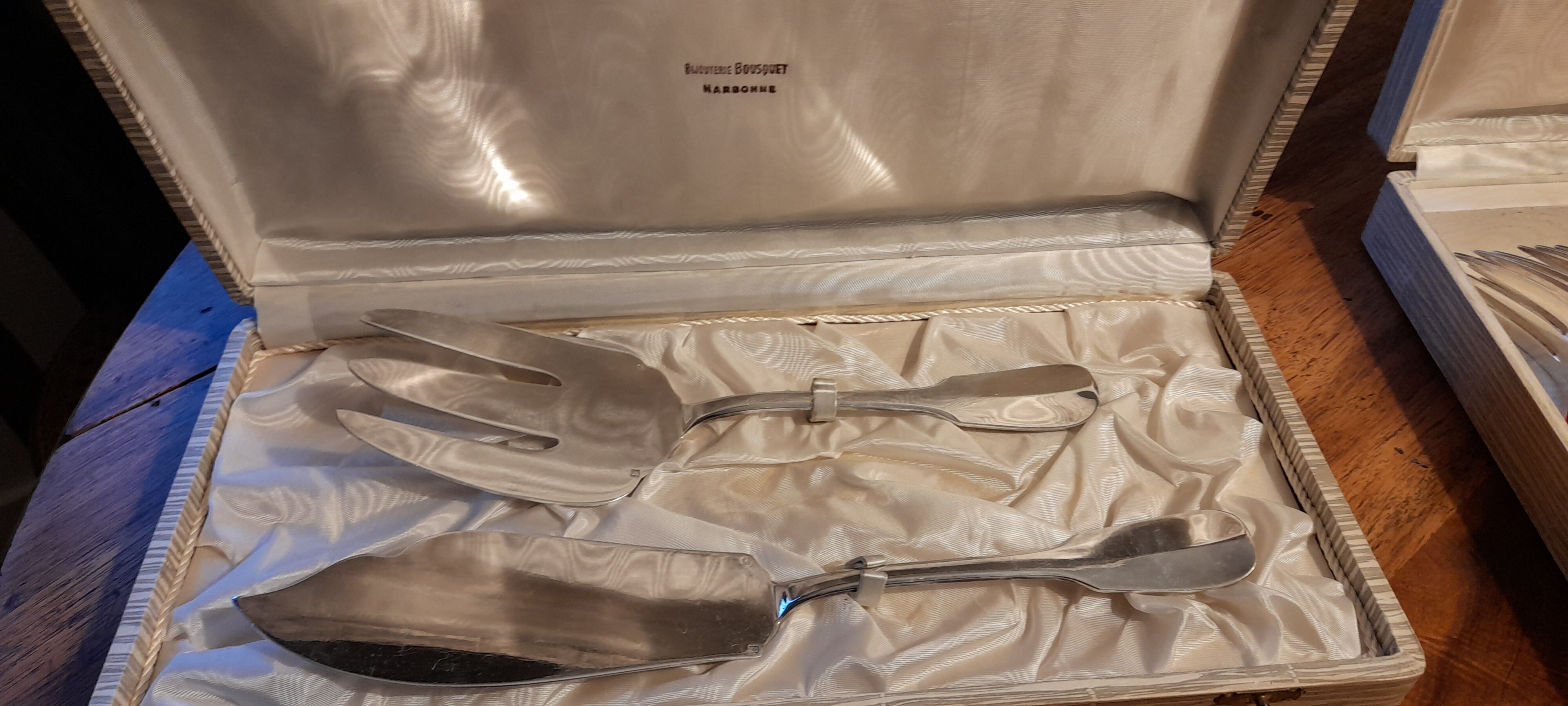 Silver metal fish service 26 pieces