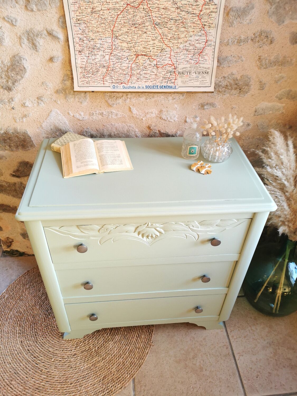 Art deco chest of drawers