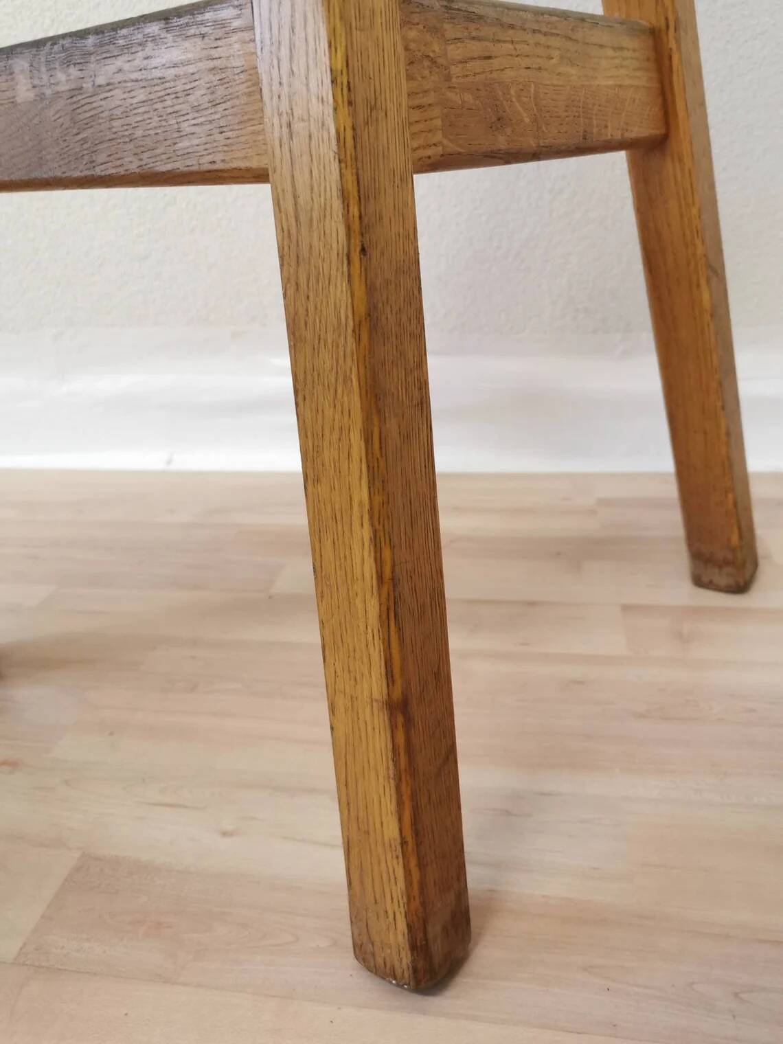 Tabouret de bar yougoslave en chêne, années 1980