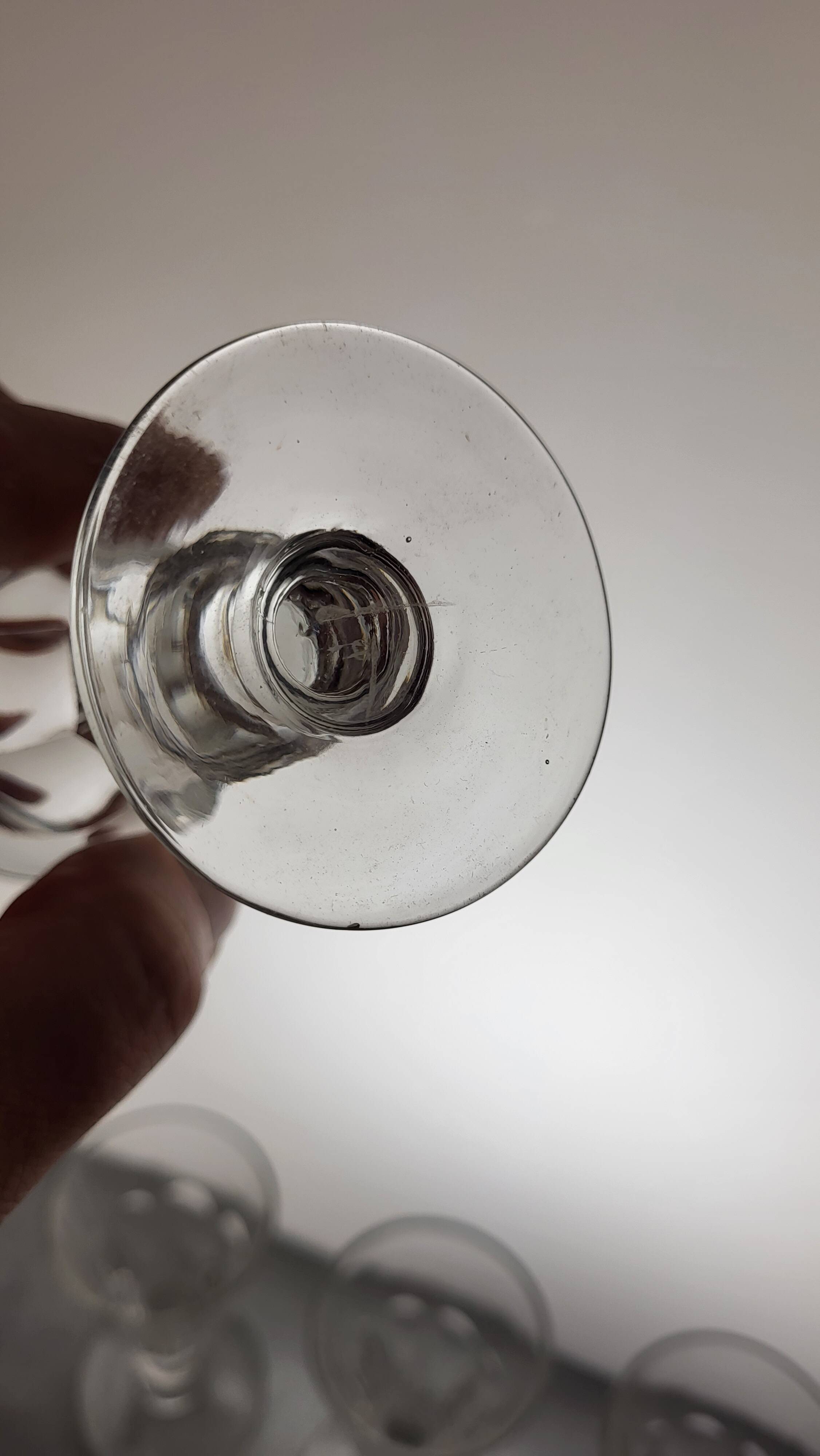 6 Baccarat style wine glasses, Caton model / 19th century