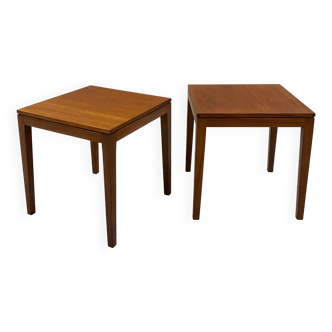 Paire de tables de chevet scandinaves en teck