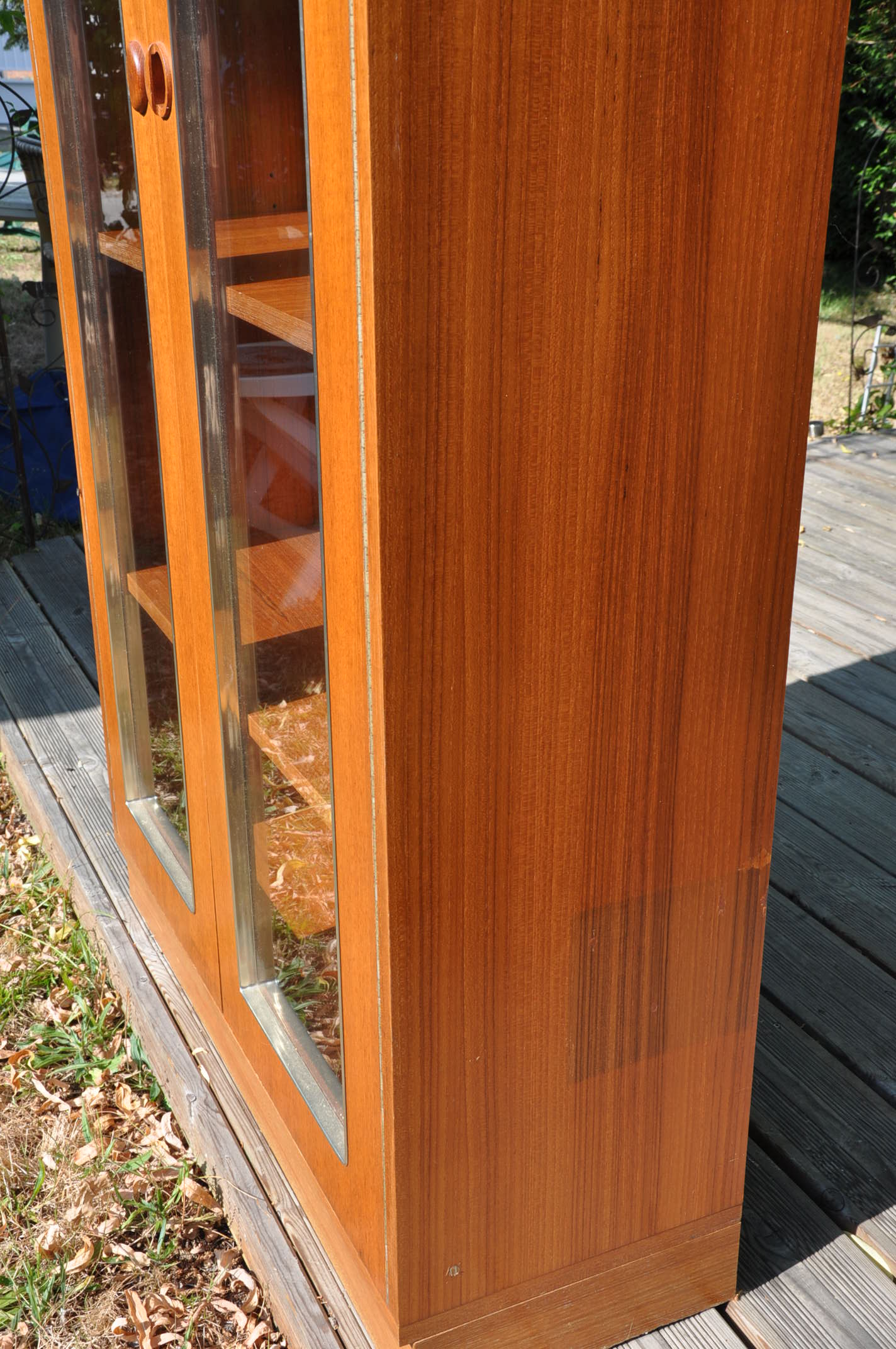 Scandinavian-style library