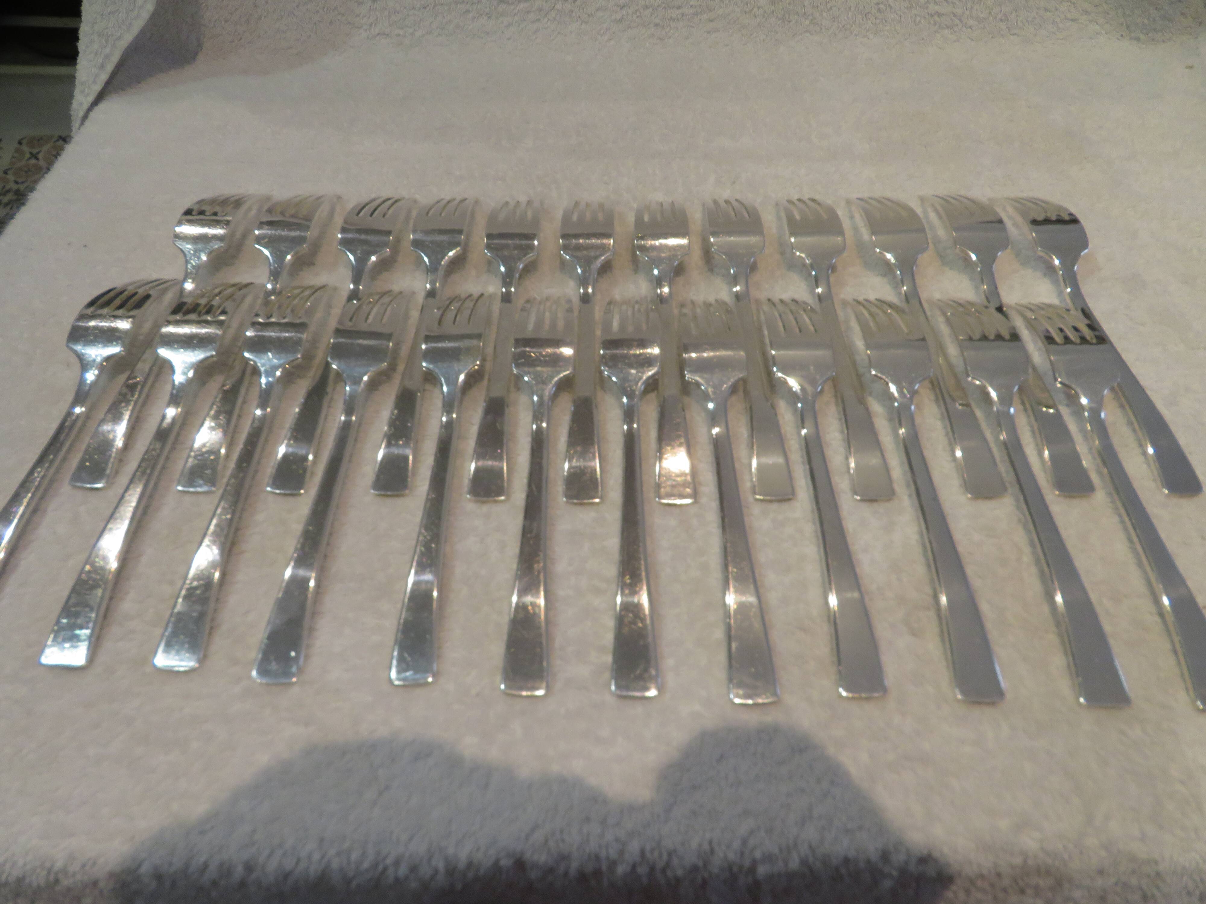 6 silver plated table forks Christofle Concorde 20.7cm