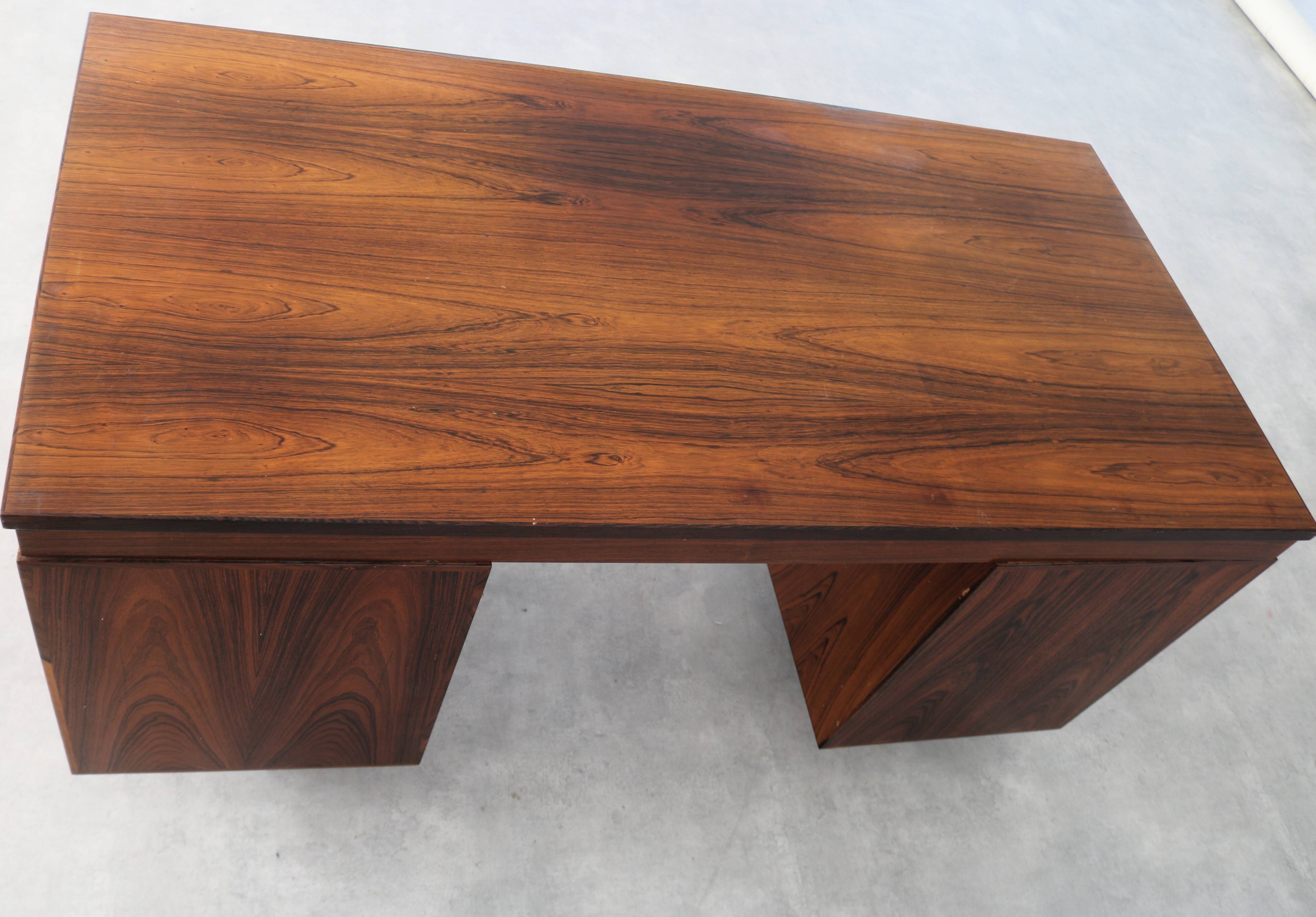 vintage desk | rosewood | Nipu | 1960s