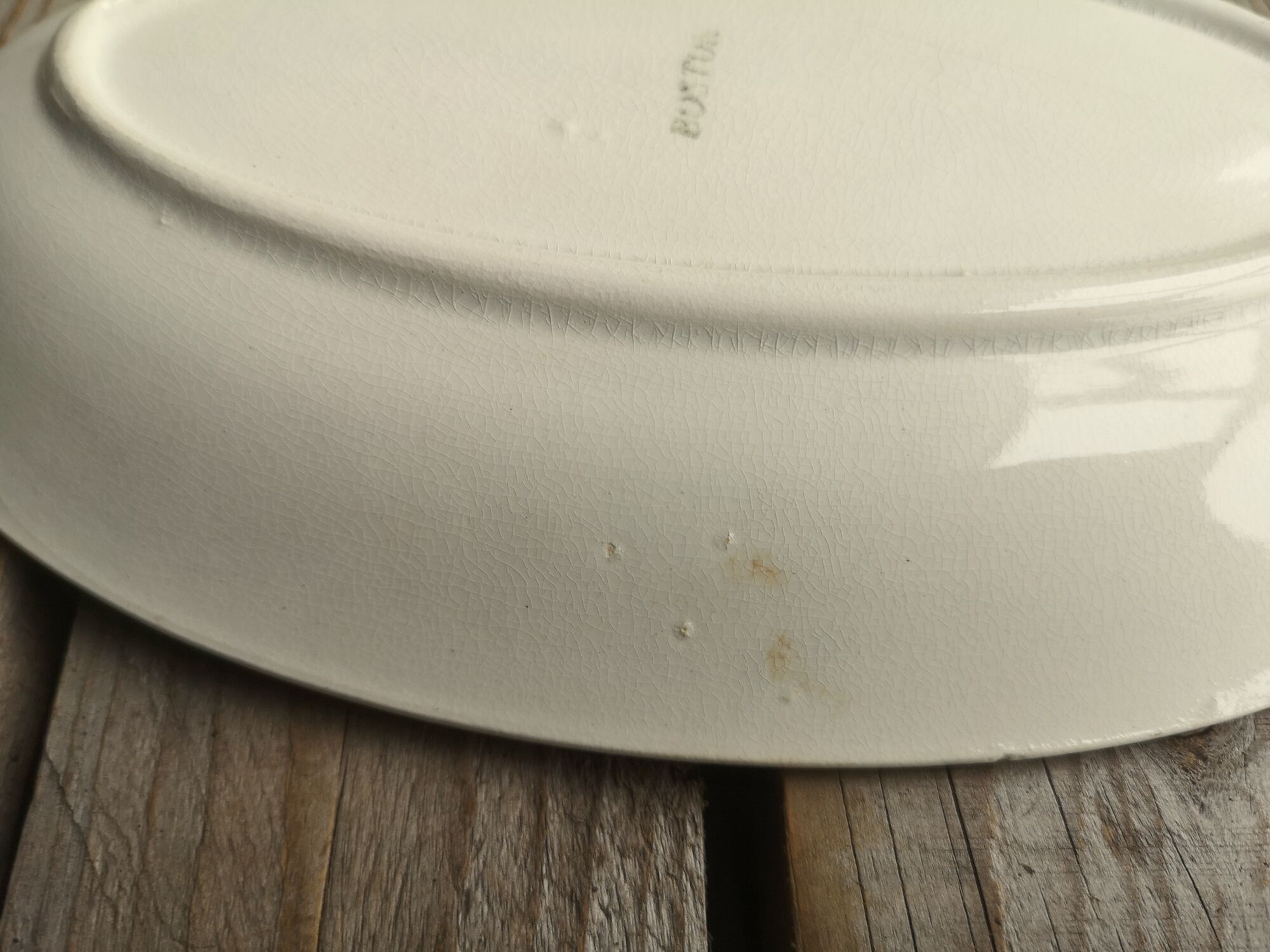 Dish out of ceramics decor orange and green