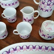 Alfoldi porcelain coffee service and serving dishes, 14 pieces, circa 1970.