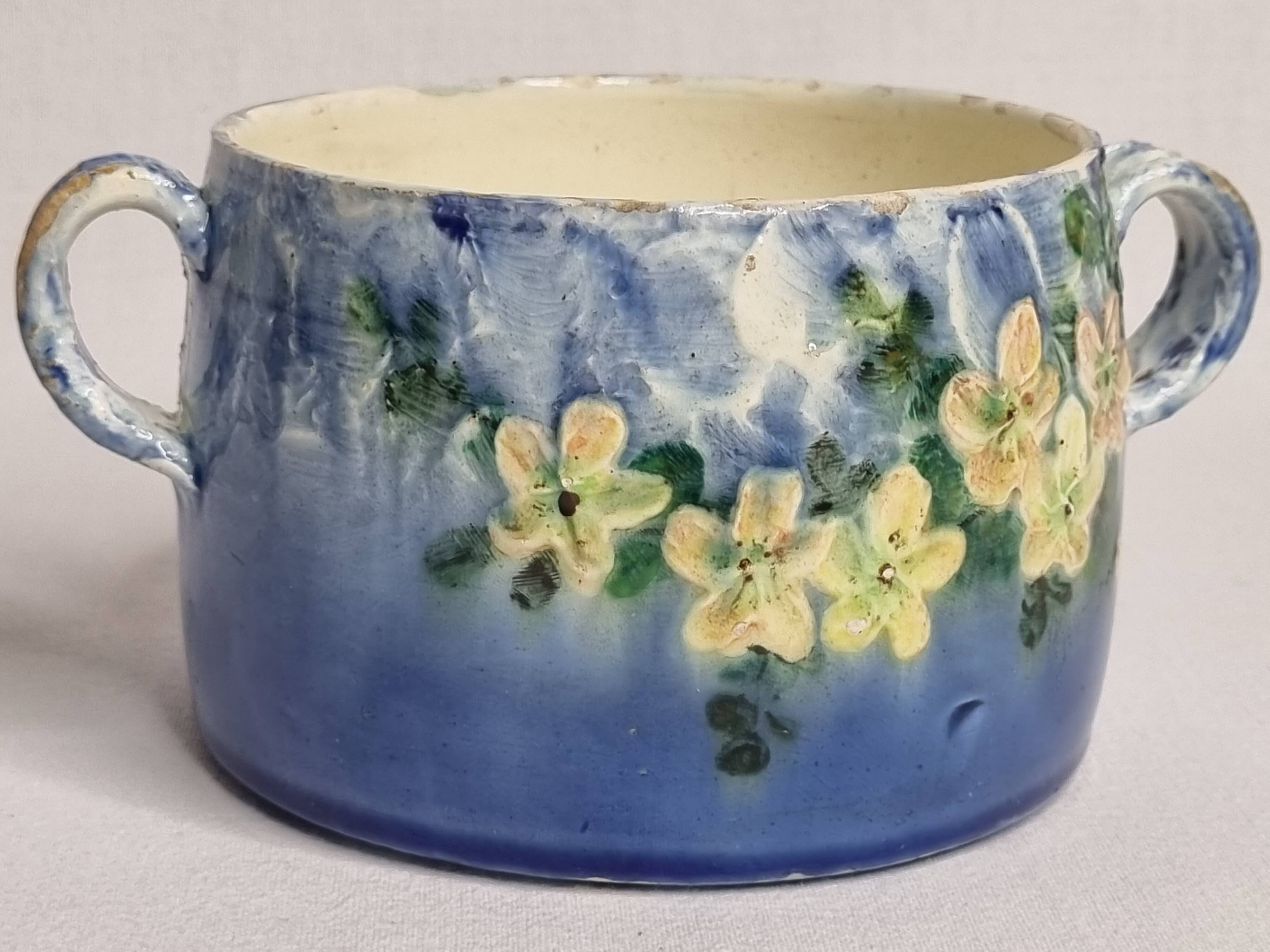 Small enamelled earthenware planter signed Jérôme Massier 19th century 10.5 cm
