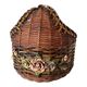 Panier en osier tressé fleuri