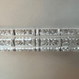 Crystal knife holder