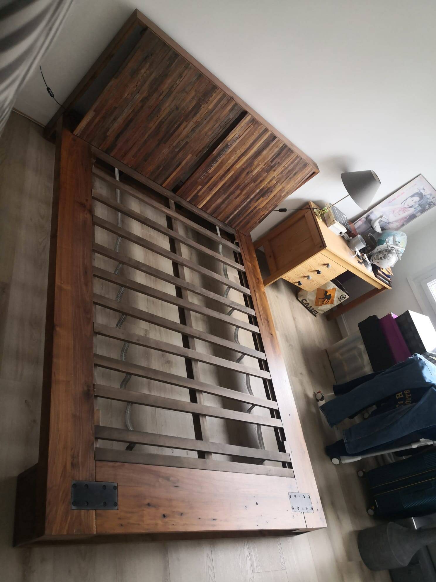 Wooden bed (peroba & black walnut) US Queen Size