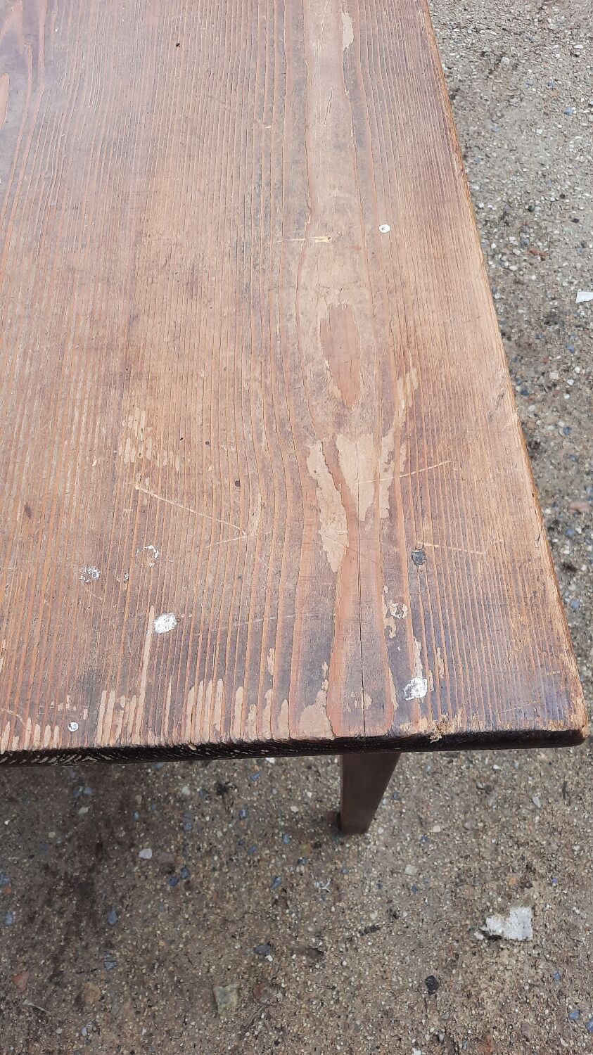 Farmhouse table