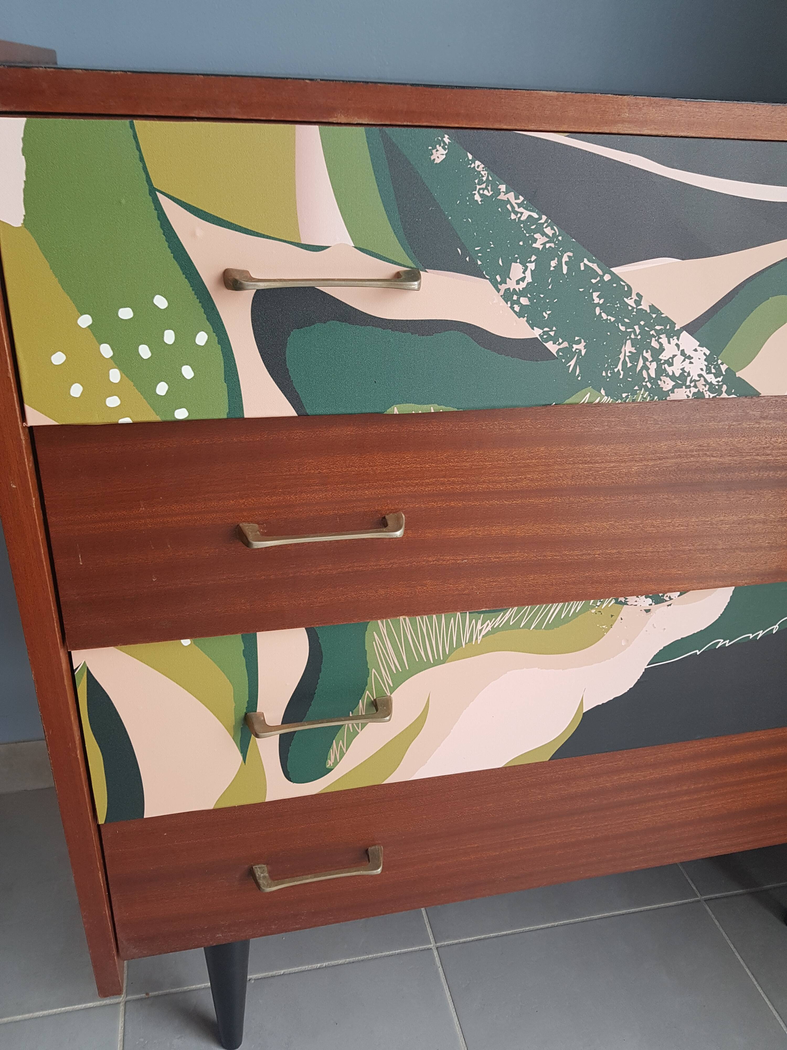 Vintage chest of drawers