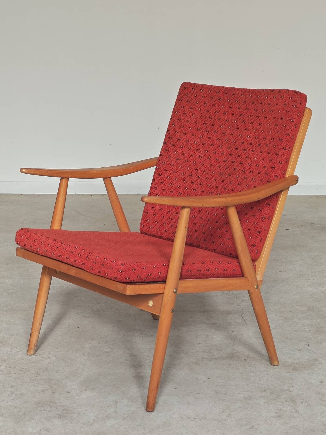 Pair of Boomerang armchairs by Antonin Suman for Ton (Thonet) 60