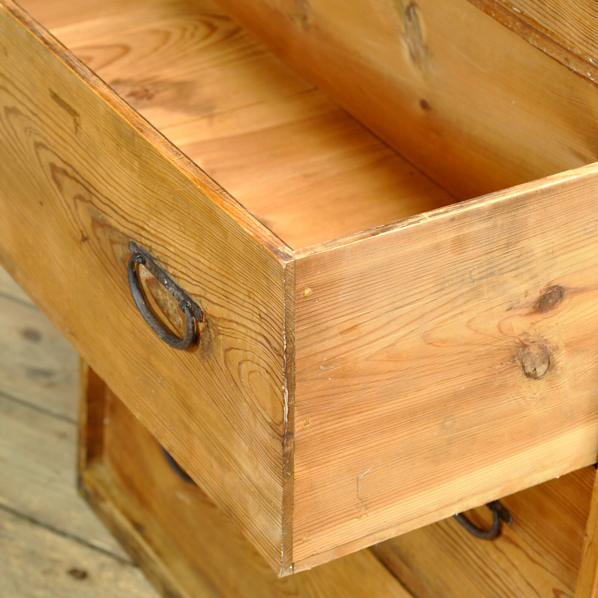 Japanese Tansu chest of drawers, circa 1900