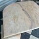 Table basse vintage en marbre rose