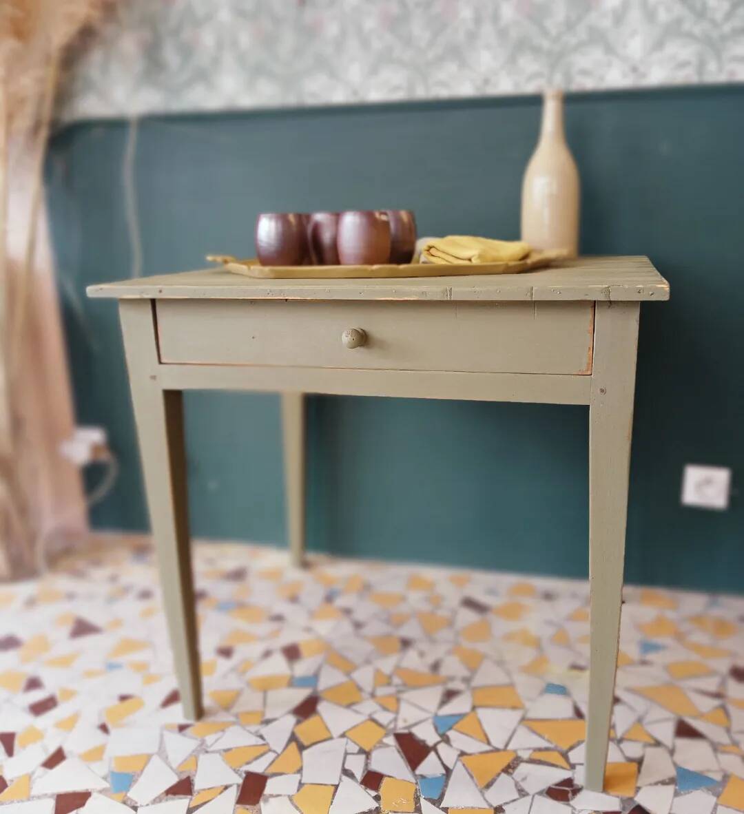 Farm table revisited in khaki