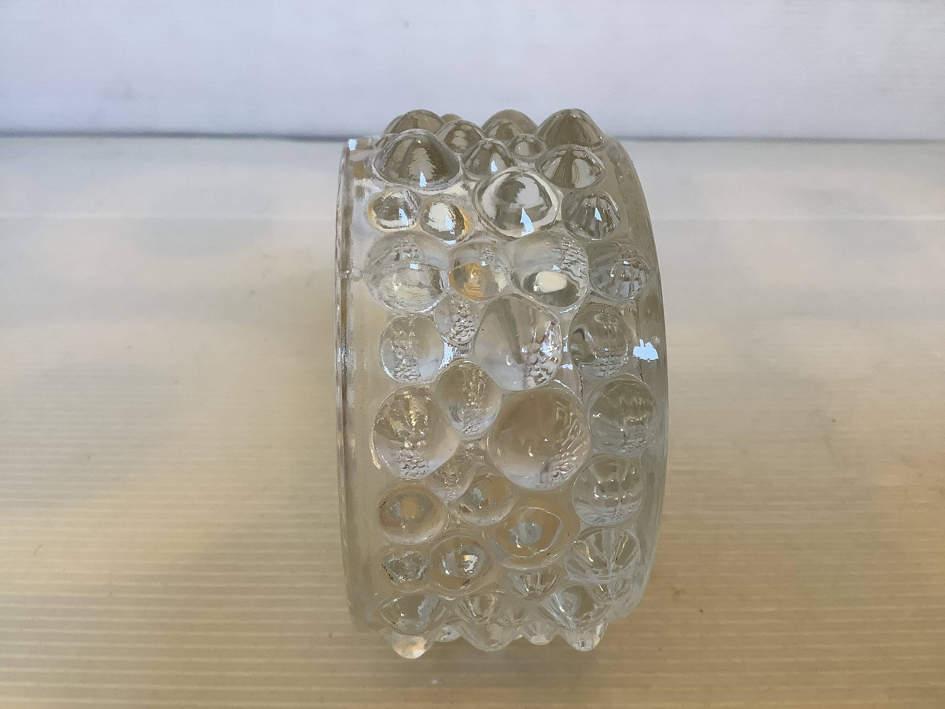 Bubble ashtray pocket emptier in molded glass