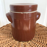 Stoneware pot with lid
