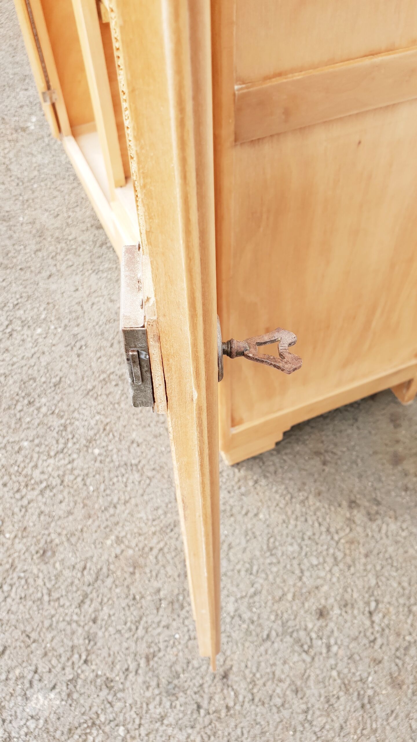 Vintage asymmetric cabinet