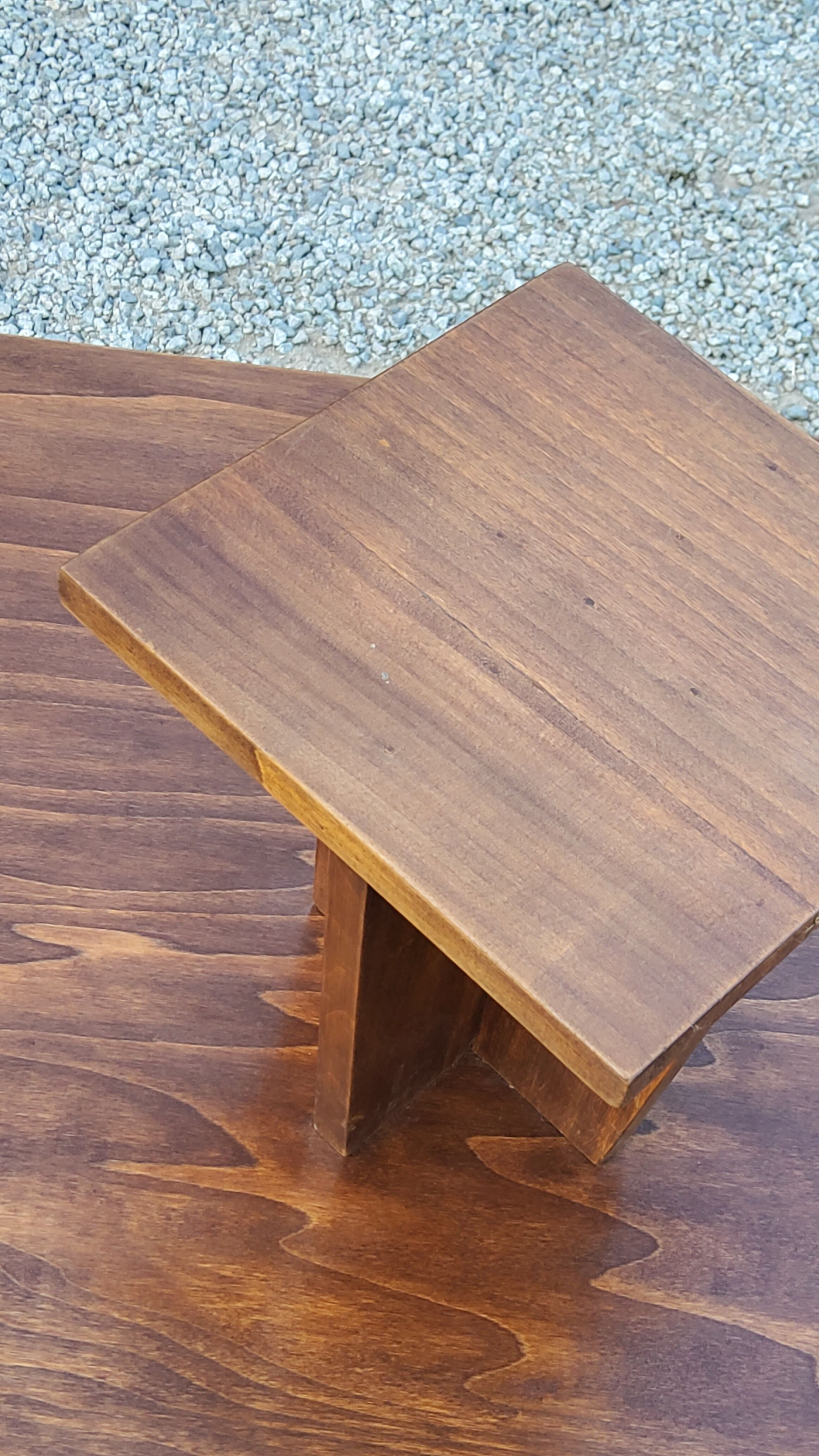 Art Deco pedestal table from the 30s