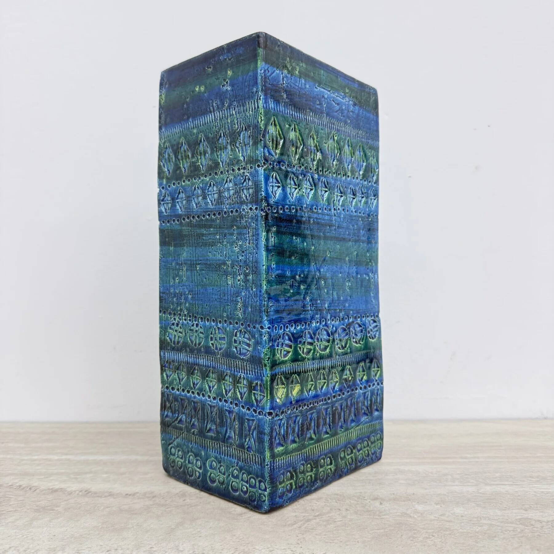 XL Bitossi ceramic vase in Rimini blue 727/30, Aldo Londi design, Italy