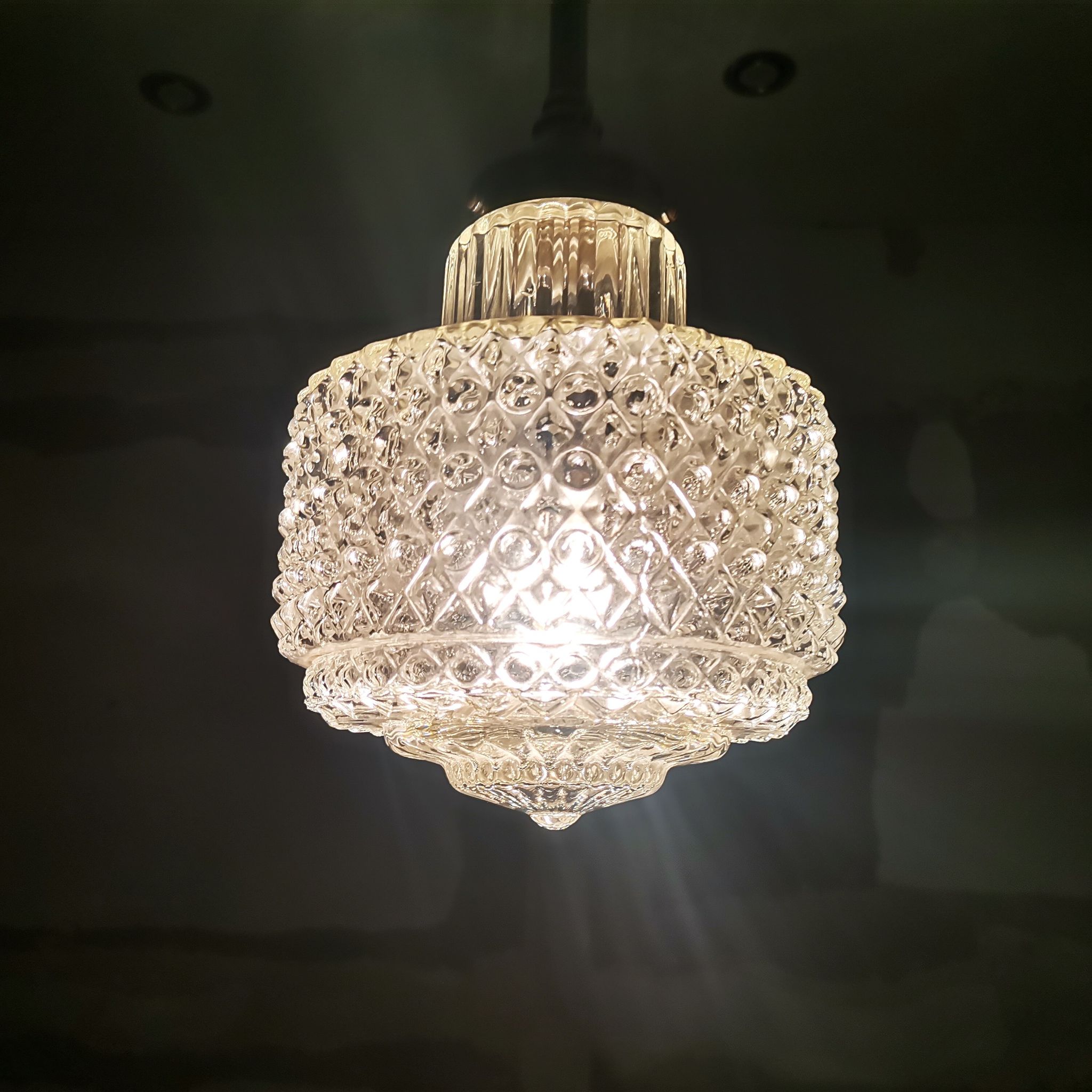 Suspension en verre du milieu du siècle années 1960