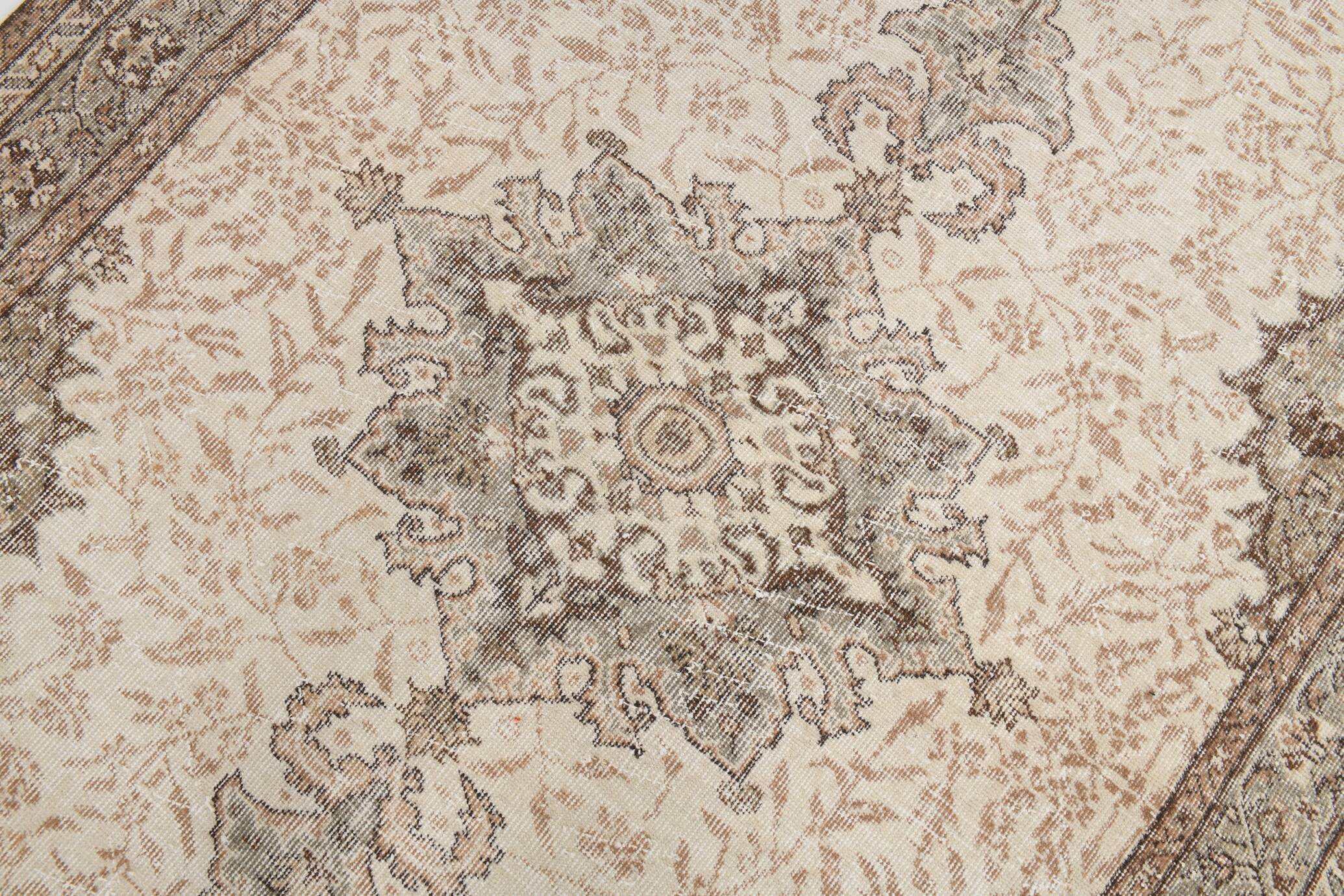 5x9 Classic Brown & Beige Vintage Rug, 163x267Cm