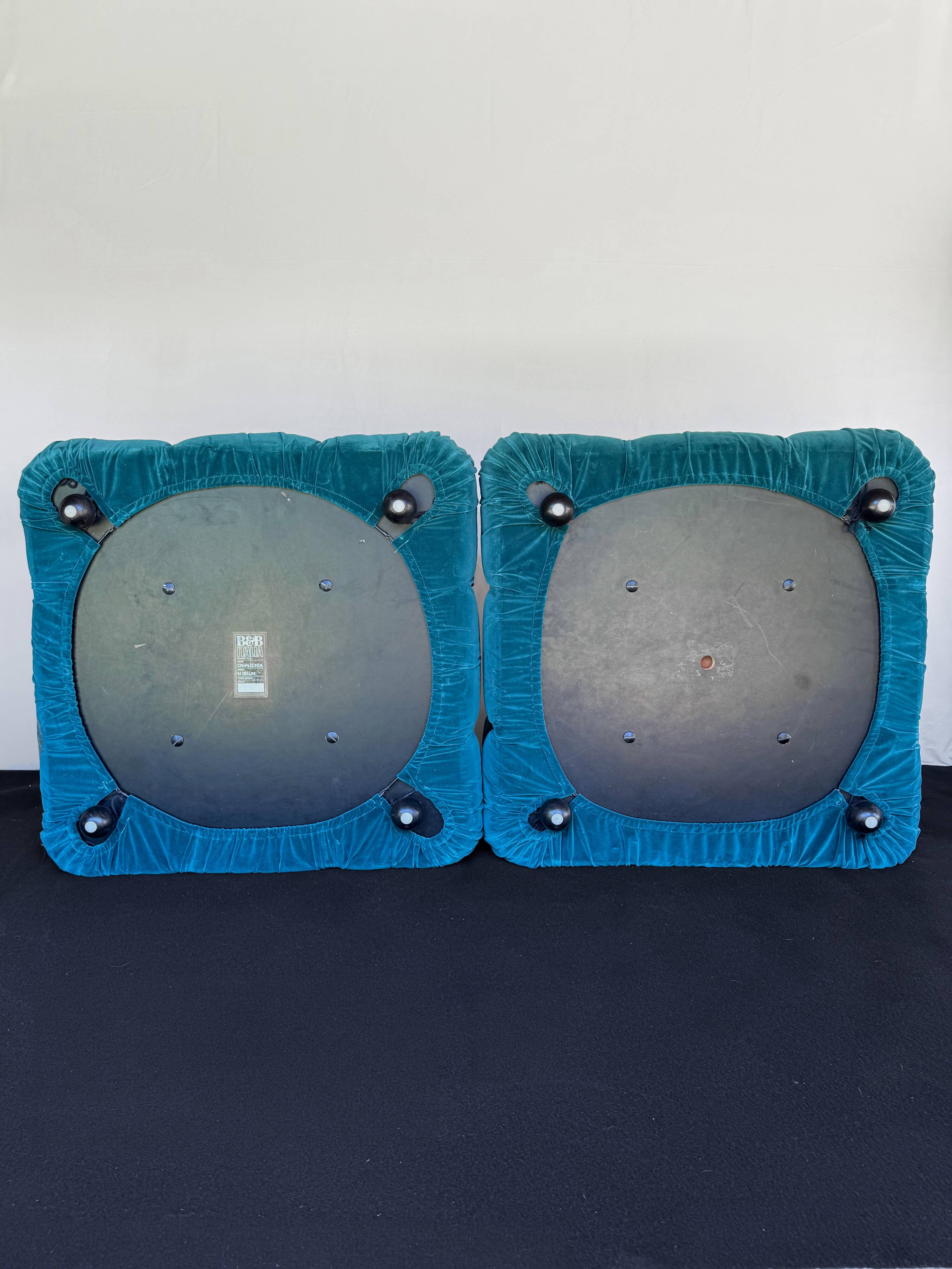 Modular sofa model "Camaleonda", design by Mario Bellini for B&B Italia, 70.