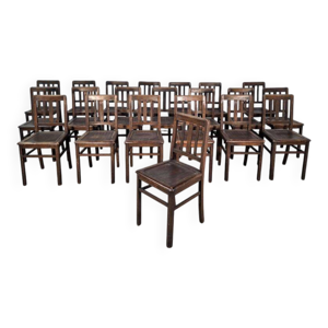 ensemble de 21 chaises