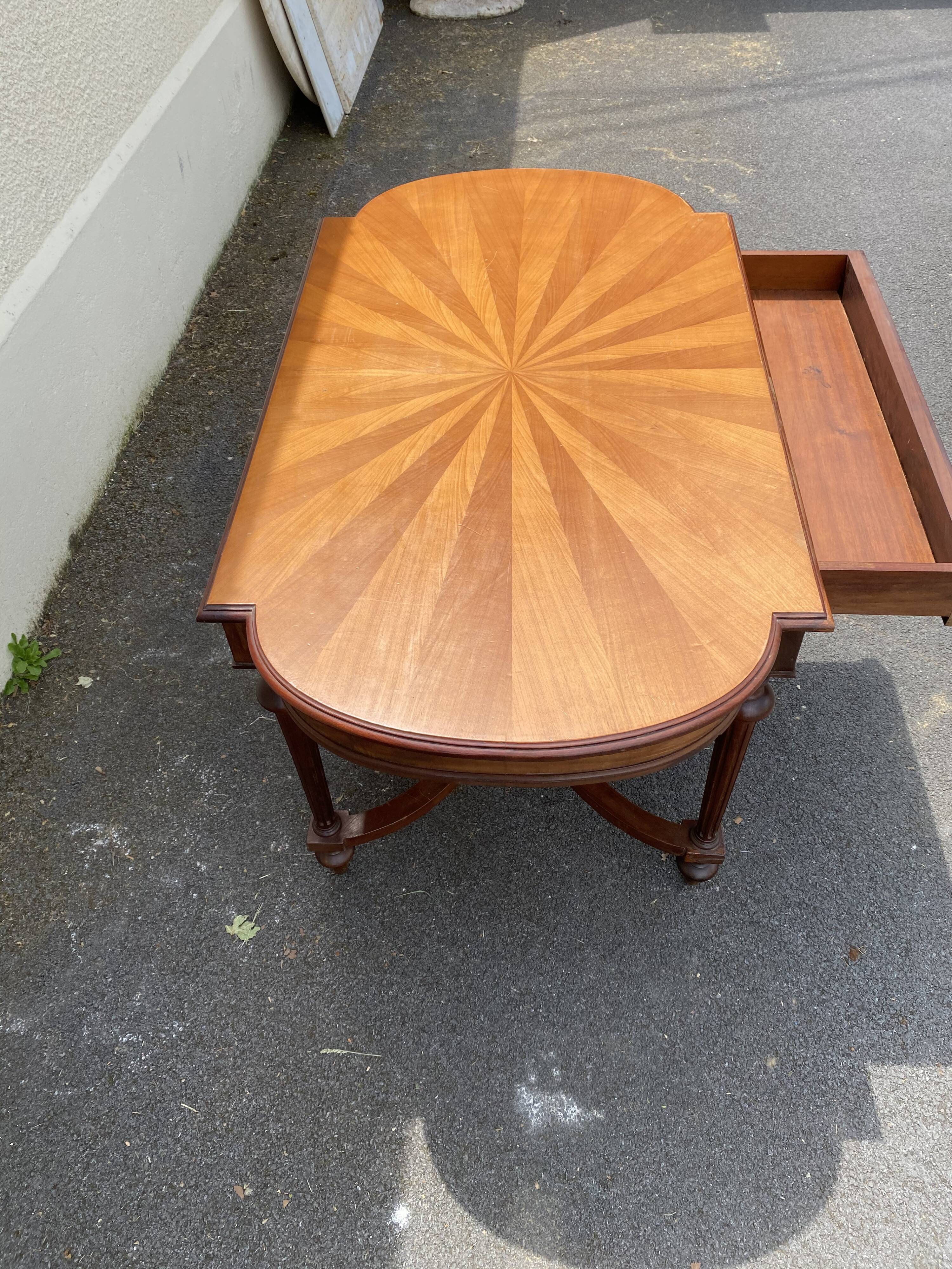 Middle table office 1900