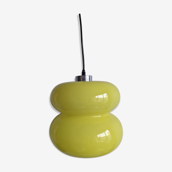 Suspension globe style peill & putlzer vintage lamp in yellow opaline for walking light