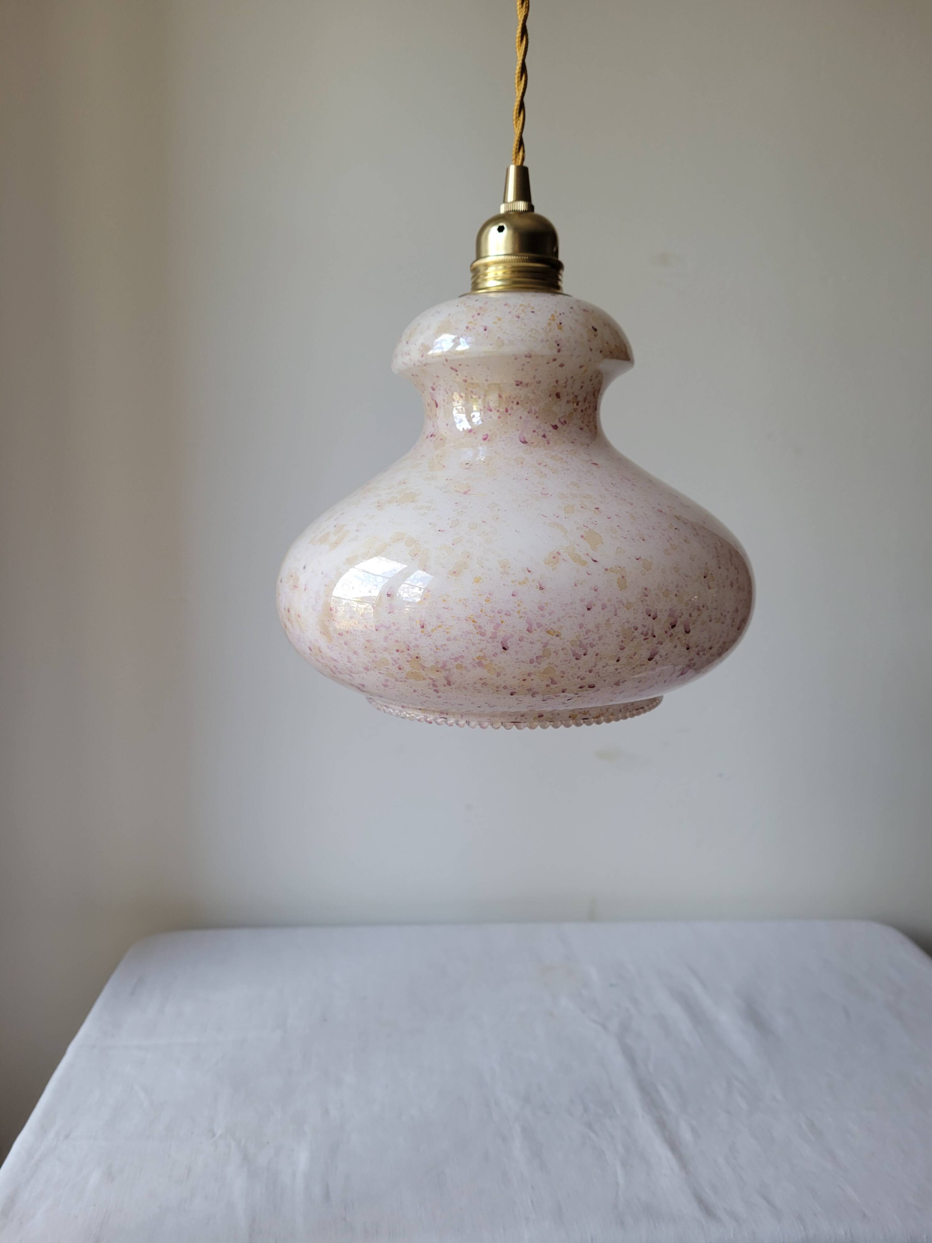 Suspension en opaline mouchetée
