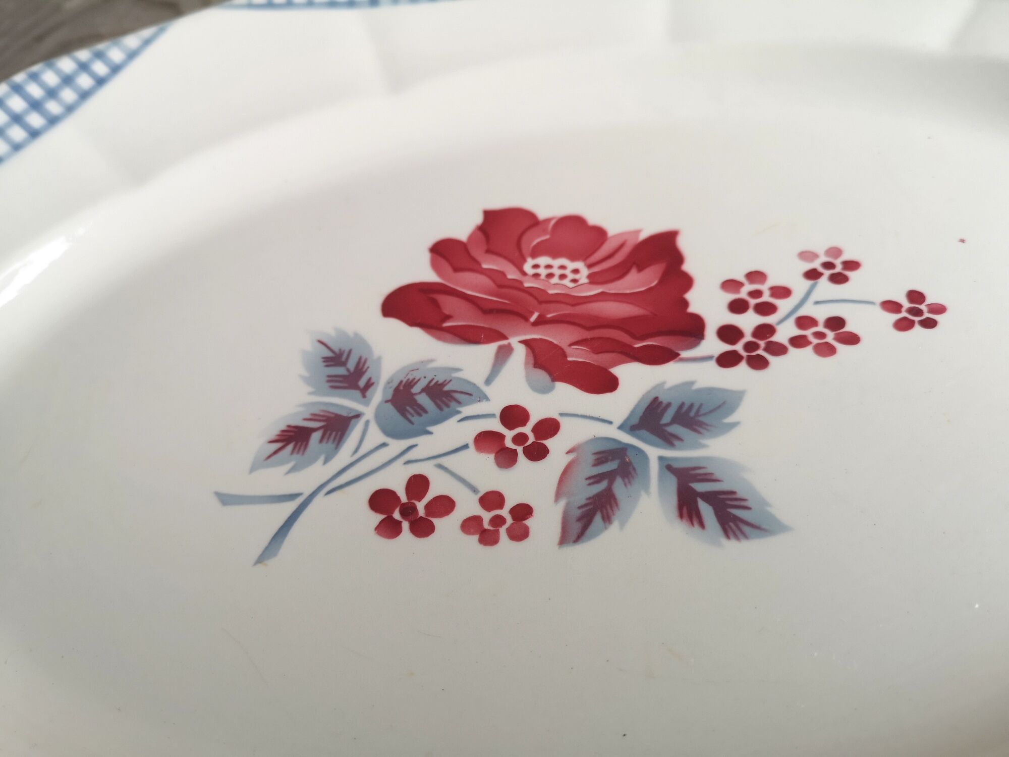 Oval dish Digoin Sarreguemines collection Josiane