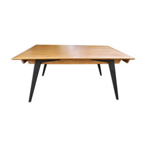 Table à pieds compas
